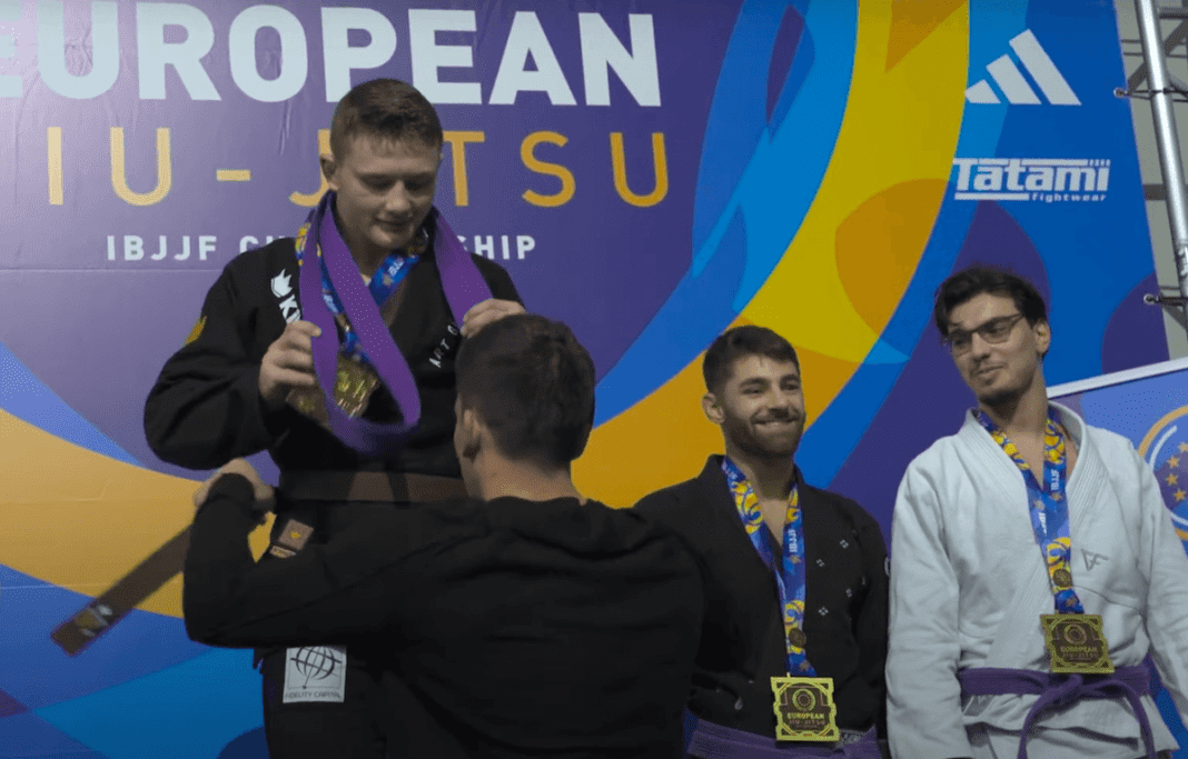 Cole Abate remporte l'or au Championnat d'Europe de l'IBJJF. Il est promu ceinture marron